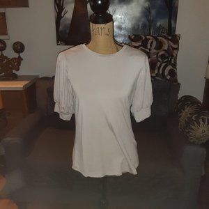 womans short sleeve shirt size medium